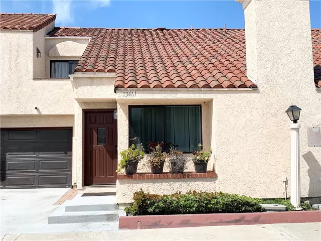 MLS: PW23059203 Condo For Sale