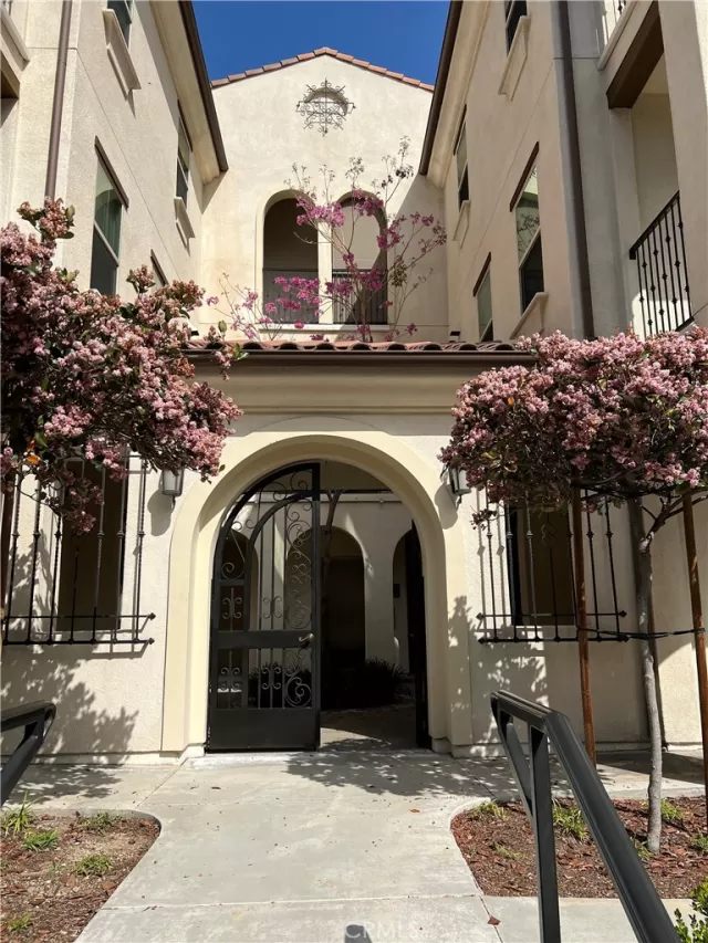 MLS: PW23069403 Condo For Sale