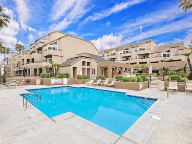 MLS: PW23072142 Condo For Sale