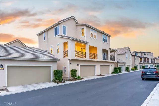 MLS: PW23072883 Condo For Sale