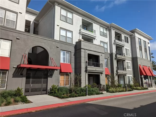 MLS: PW23075134 Condo For Sale