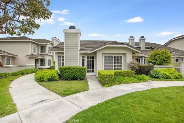 MLS: PW23083334 Condo For Sale