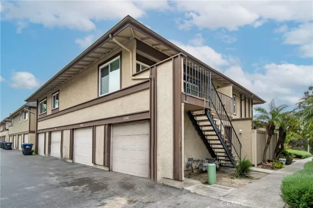 MLS: PW23084389 Condo For Sale