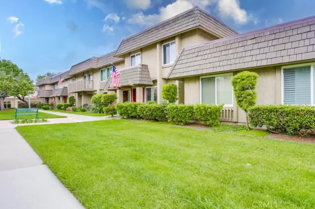 MLS: PW23091628 Condo For Sale