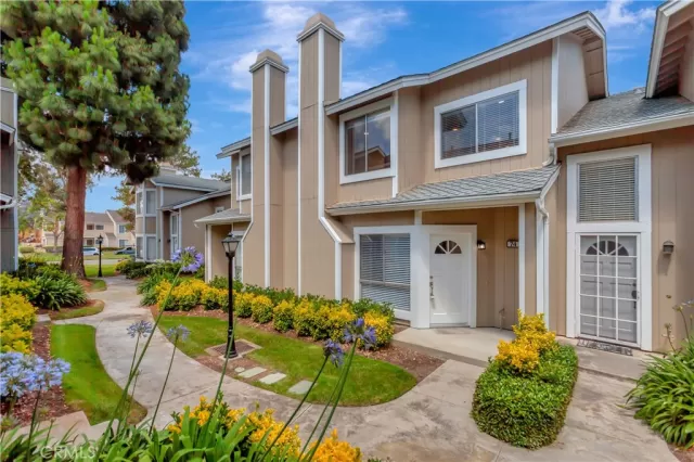 MLS: PW23092330 Condo For Sale