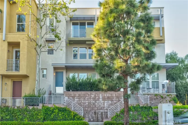 MLS: PW23094276 Condo For Sale