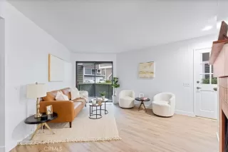 Photo #4: PW23095036 Listing