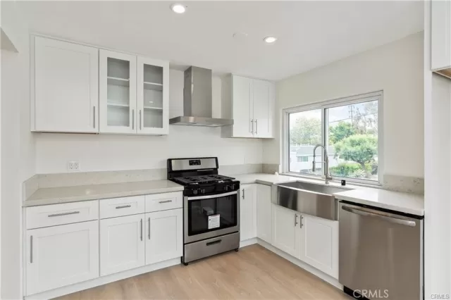 MLS: PW23095329 Condo For Sale