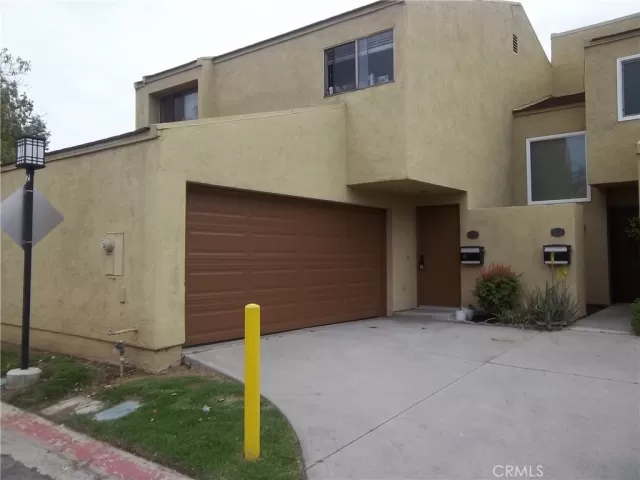 MLS: PW23095380 Condo For Sale