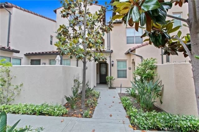 MLS: PW23096360 Condo For Sale