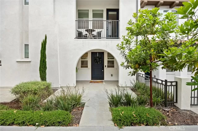 MLS: PW23098142 Condo For Sale