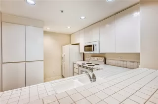 Photo #4: PW23103635 Listing