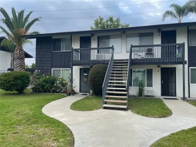 MLS: PW23106228 Condo For Sale