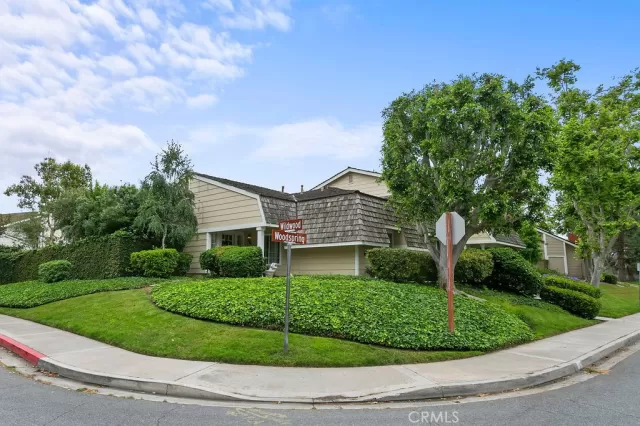 MLS: PW23106576 Condo For Sale