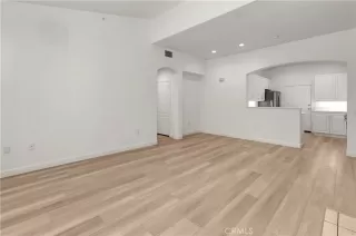 Photo #4: PW23110879 Listing 