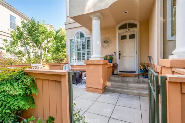 MLS: PW23112642 Condo For Sale