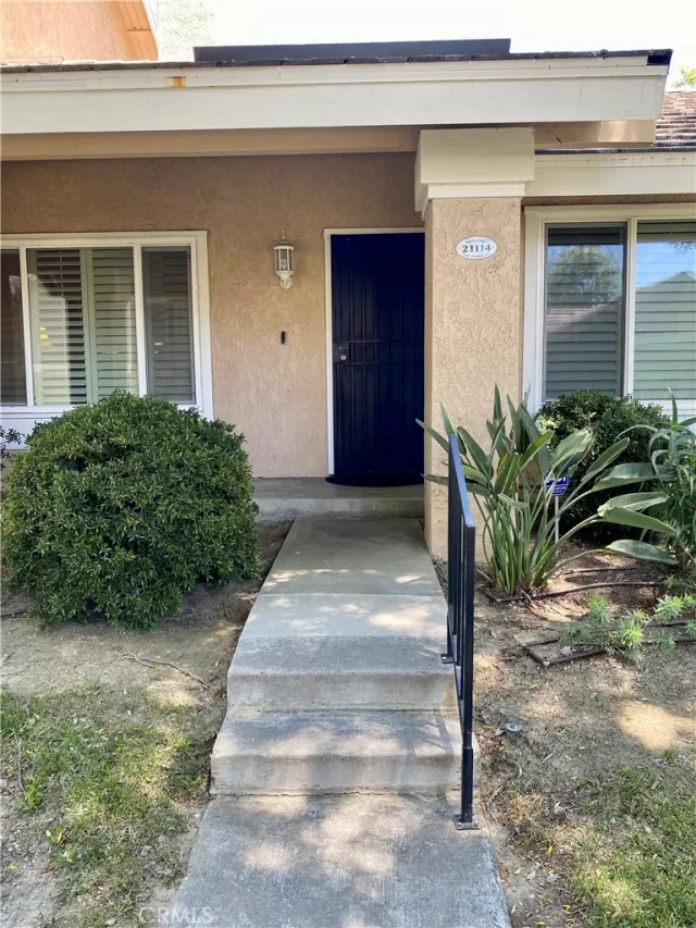 MLS: PW23113288 Condo For Sale