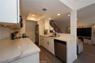 Photo #6: PW23114009 Listing