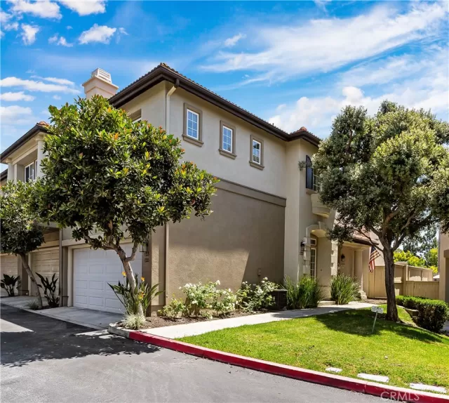 MLS: PW23117620 Condo For Sale