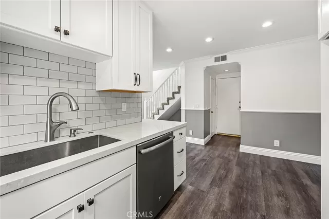 MLS: PW23118291 Condo For Sale