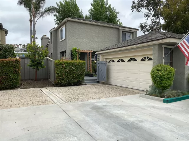 MLS: PW23119660 Condo For Sale