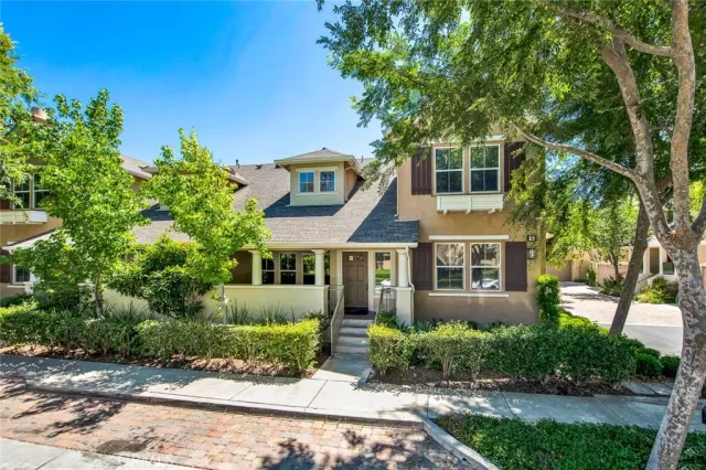 MLS: PW23120231 Condo For Sale