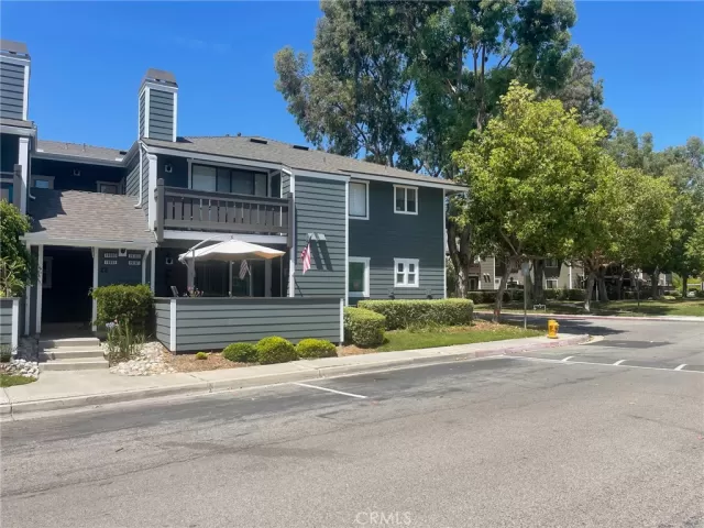 MLS: PW23122262 Condo For Sale