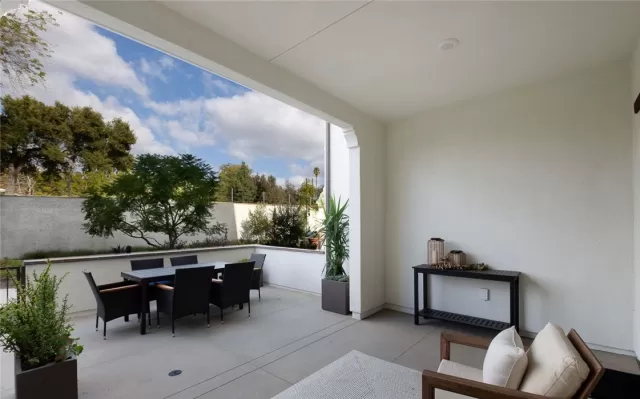 MLS: PW23123962 Condo For Sale