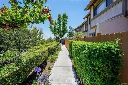 MLS: PW23125322 Condo For Sale