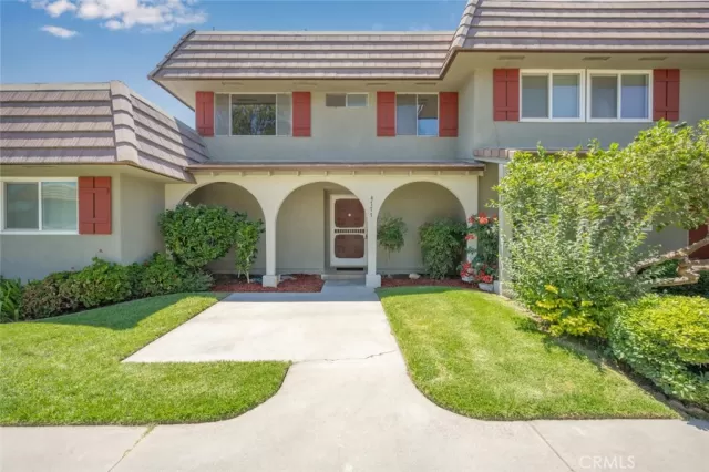 MLS: PW23129980 Condo For Sale