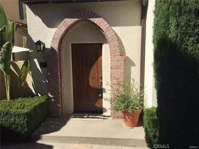 MLS: PW23132177 Condo For Sale