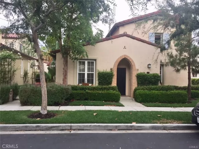 MLS: PW23133182 Condo For Sale