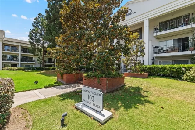 MLS: PW23133912 Condo For Sale