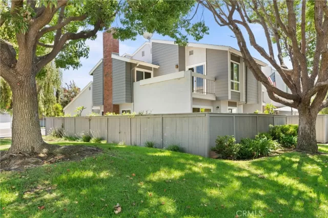 MLS: PW23134057 Condo For Sale