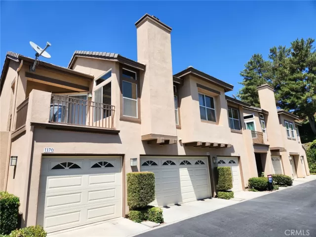 MLS: PW23134316 Condo For Sale