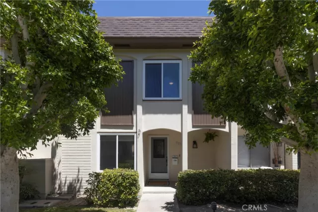 MLS: PW23134563 Condo For Sale