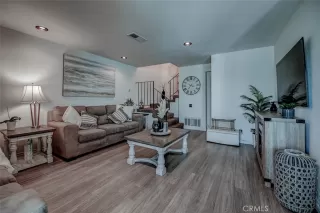 Photo #2: PW23136868 Listing 