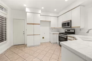 Photo #4: PW23137745 Listing