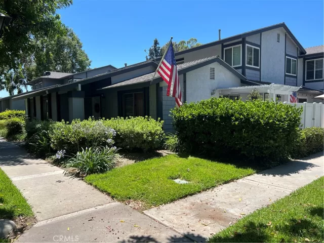 MLS: PW23141009 Condo For Sale