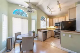 Photo #5: PW23141167 Listing 