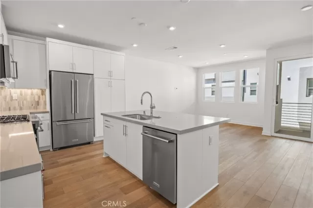 MLS: PW23143928 Condo For Sale