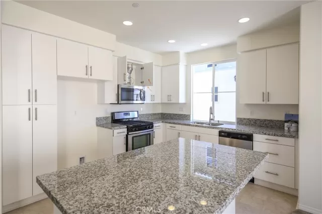 MLS: PW23145054 Condo For Sale