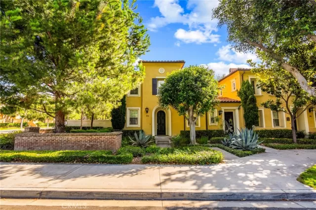 MLS: PW23149140 Condo For Sale