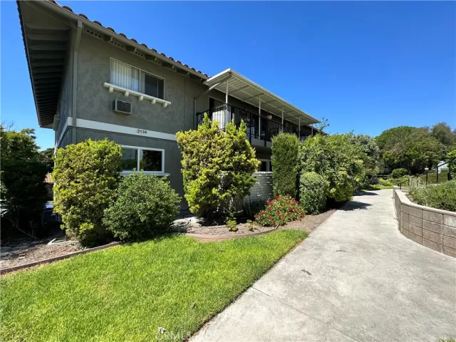 MLS: PW23150417 Condo For Sale