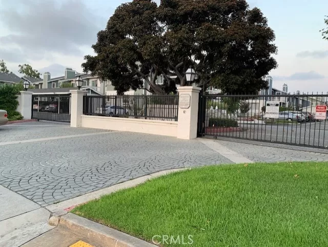 MLS: PW23153674 Condo For Sale