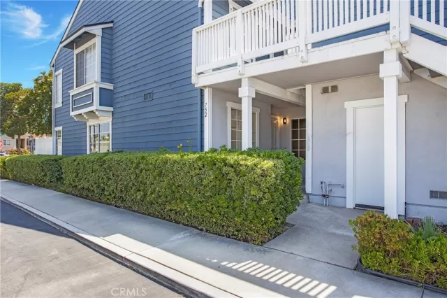 MLS: PW23161645 Condo For Sale