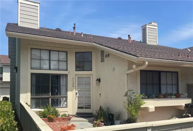 MLS: PW23161985 Condo For Sale