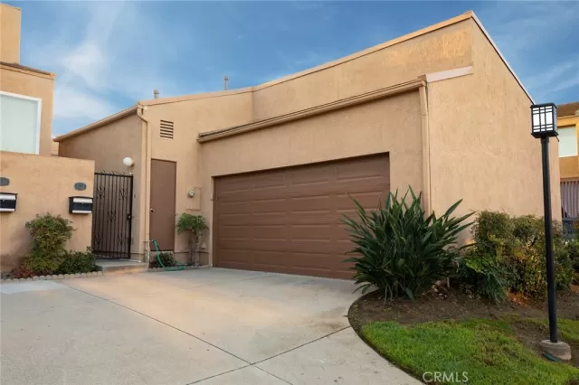 MLS: PW23164665 Condo For Sale