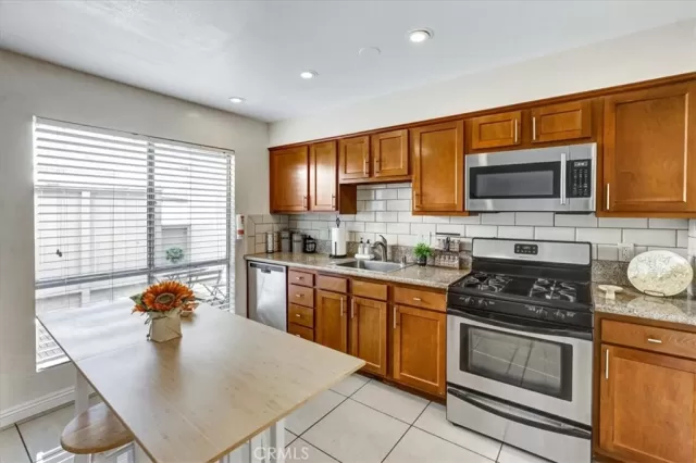 MLS: PW23165066 Condo For Sale