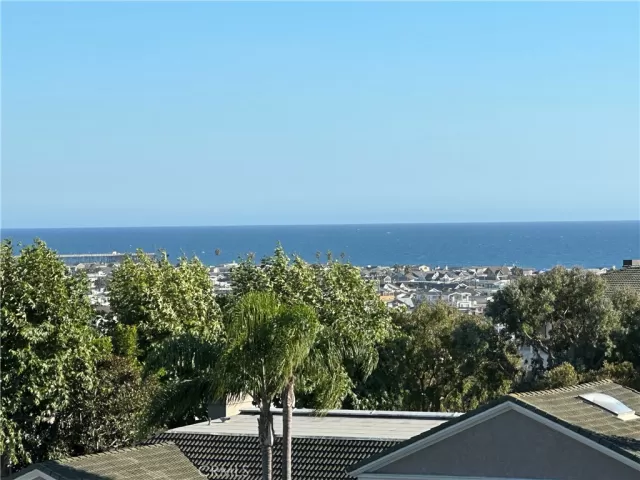 MLS: PW23166182 Condo For Sale